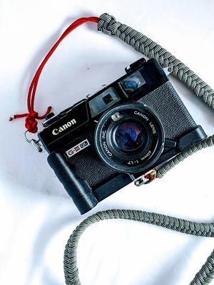 Canon Canonet half-grip