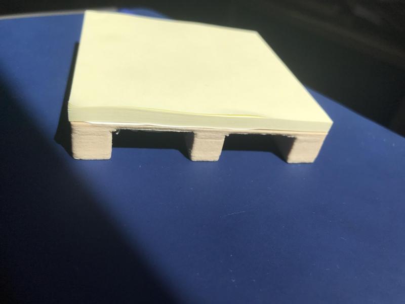 Post-it pallet