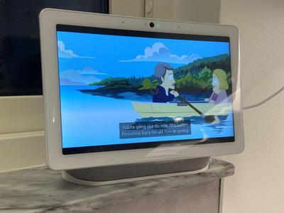 Google Nest Hub Max angle stand