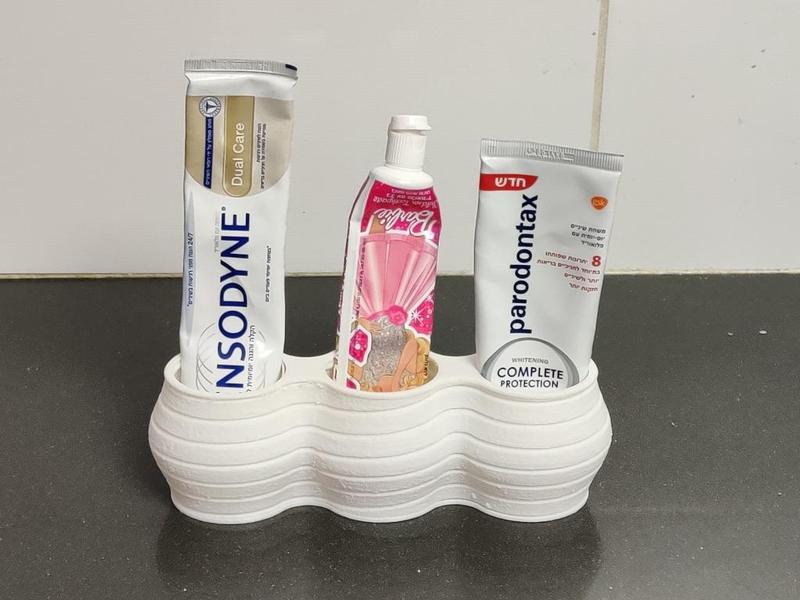 Toothpaste Triple Holder