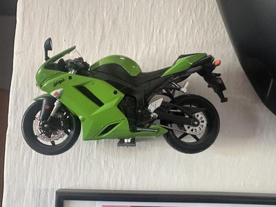Maisto motorcycle holder (universal)