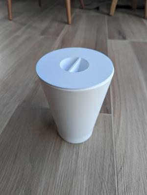 Universal round lid