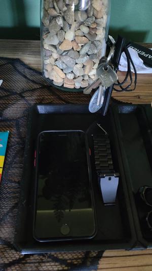 Phone stand with tree