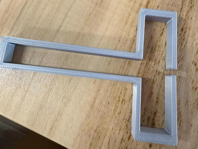 Philips evnia cable holder