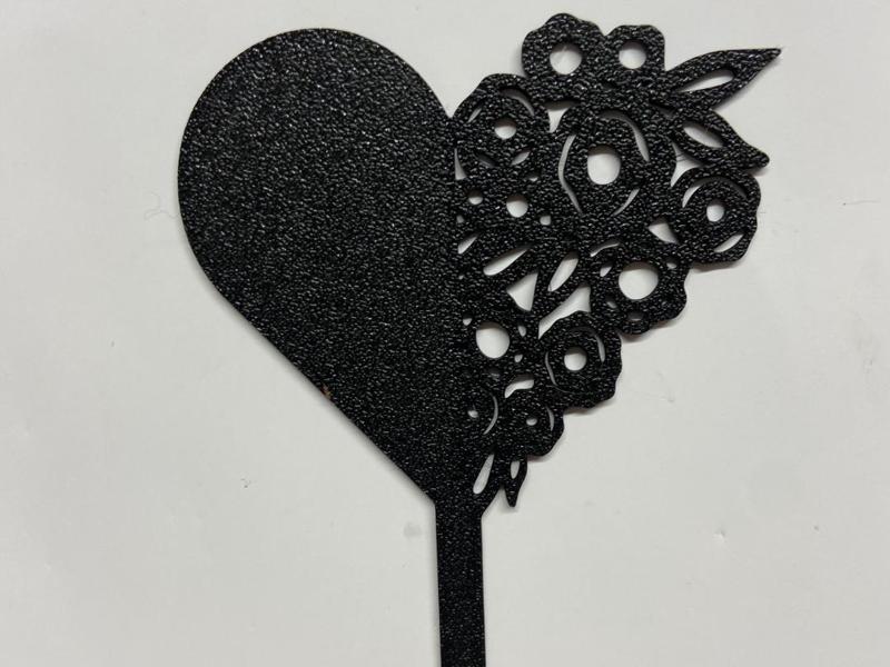 Heart cake topper