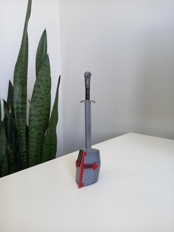 Multicolor Sword Pen and Stand Model - Templar Knight Helmet Stand Edition