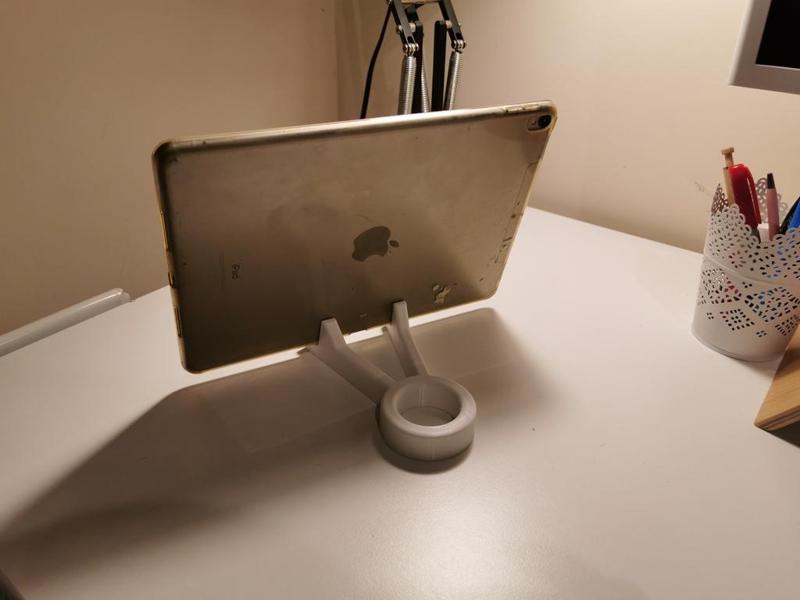 Strong iPad Stand