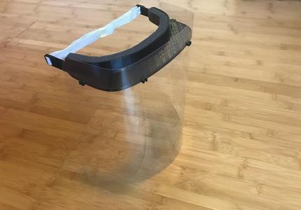 Face Shield w/ Integrated Straplock