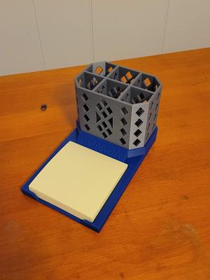 Pen Stand with Diamond Cutouts and Post-it note base