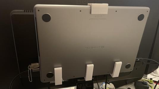 MacBook Pro 14" Vesa Support