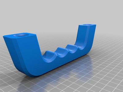 Handle with finger recesses for screwing on the back