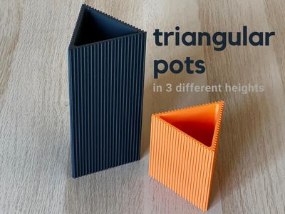 triangular pots with pattern