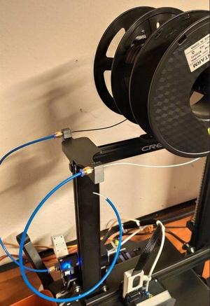 CR-6 SE filament guide for top mounted double spool holder