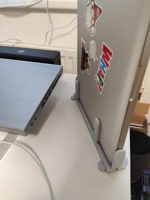 MacBook Pro Charchingstand small
