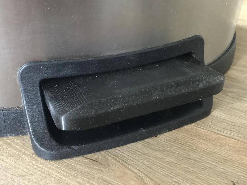 Trash Can Repair -Part 2 -Foot Pedal   