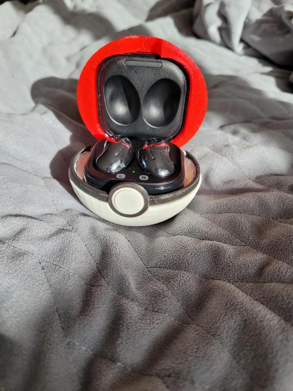 Buds live Pokéball case