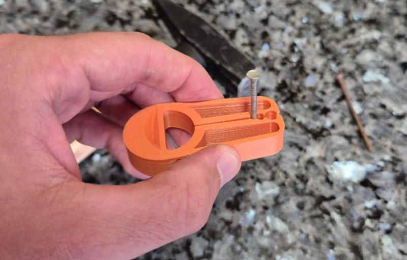 Nail holder for all sizes