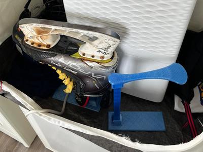 Hockey Skate Dryer Stand
