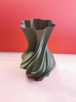 Modern twisted pattern vases (print in vase mode!)   