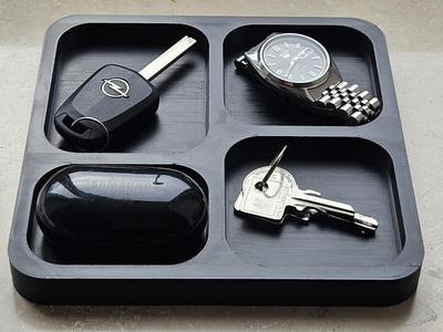 Minimalistic key tray