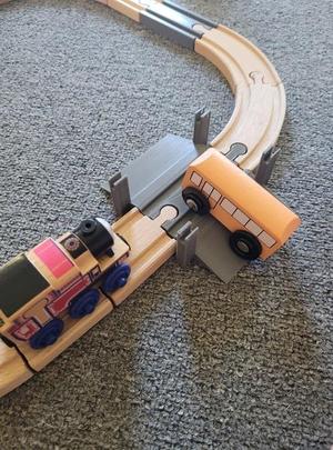 Wooden Thomas the tank engine train track Crossing, Ikea