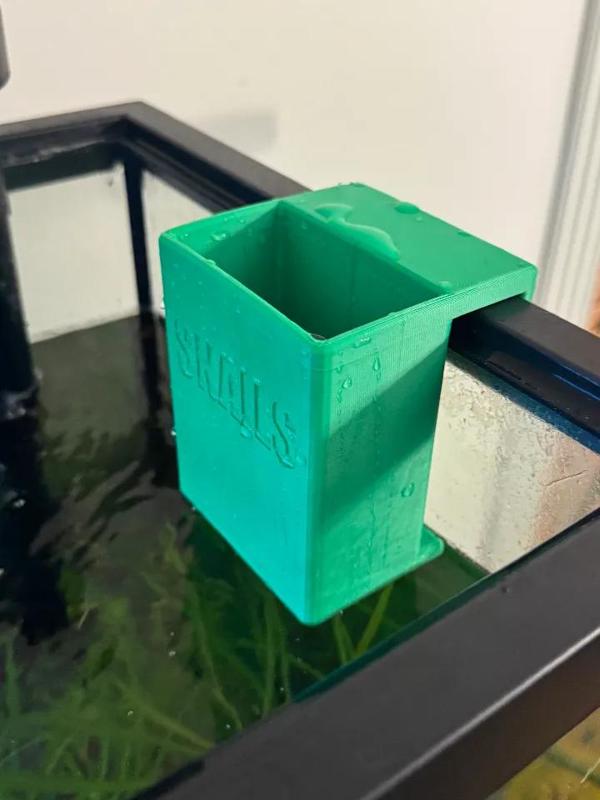 Aquarium Snail Bin   