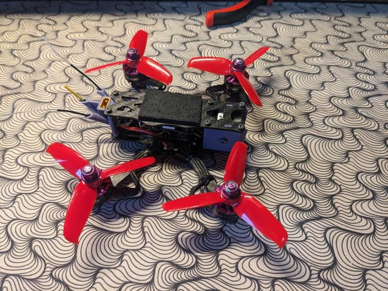 Baby Apex 2,5/3 inch drone Antenna and XT30 mount