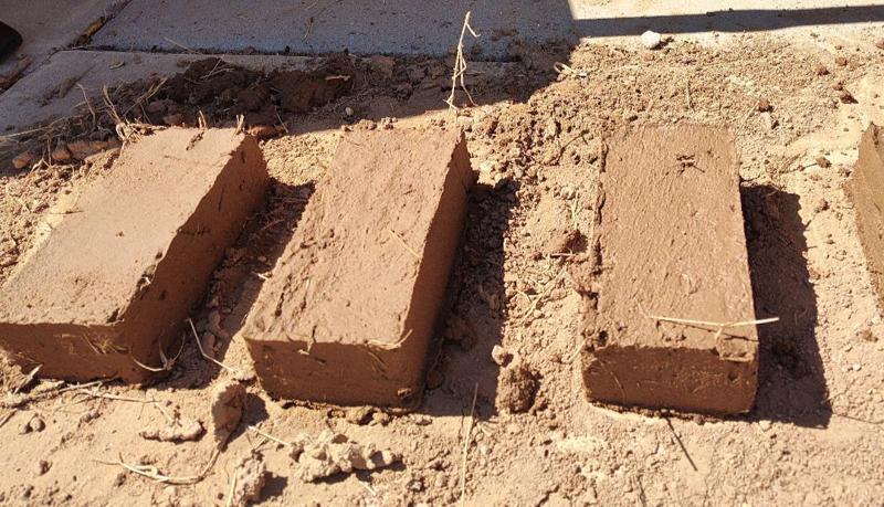 Dirt Brick Mold (Heavy Duty)