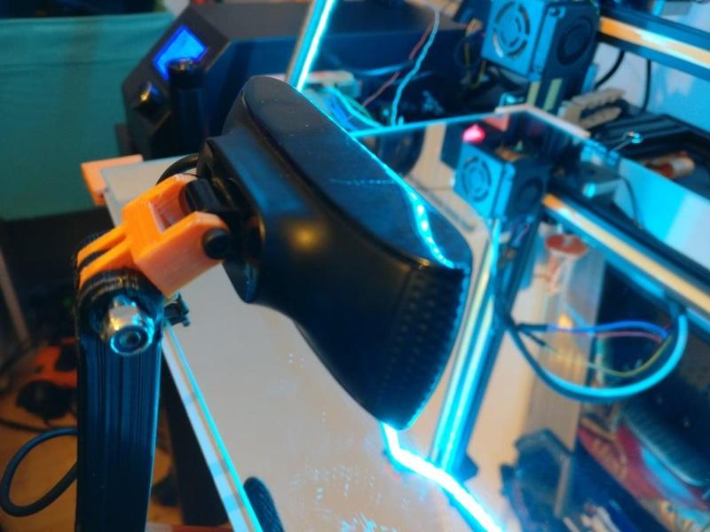 Modular Logitech C910 Holder