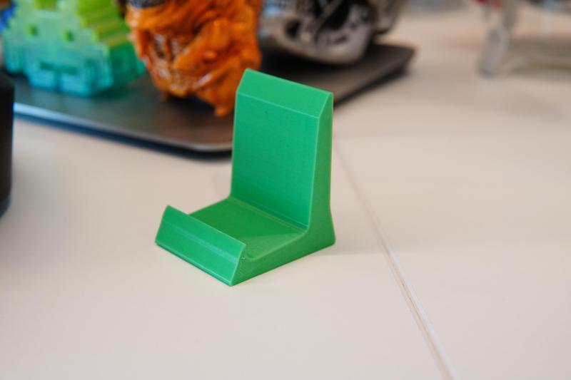 Smartphone Ultimate Stand