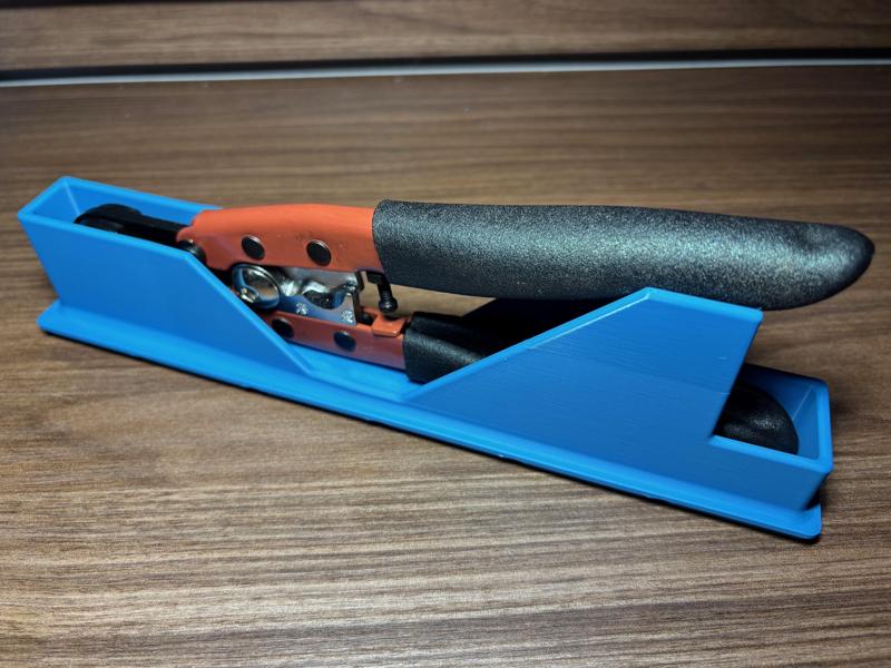 Gridfinity bin for Fortum Biting Pliers