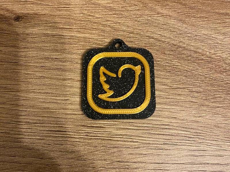 NFC keychain Twitter