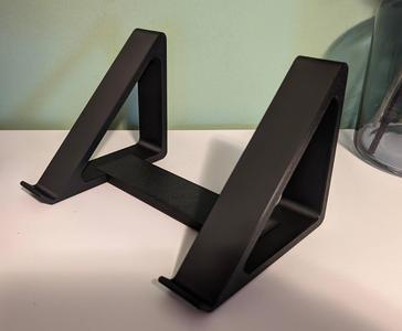 Elegant and practical laptop stand - 45 degrees