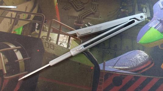 Gravity screwdriver (with lock)