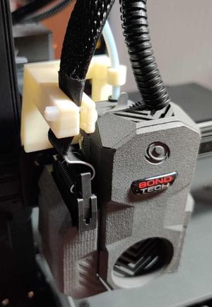 CR6 LGX Arrow Cable Guide