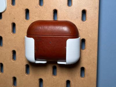 Skadis AirPods Pro 2 mit Leder case