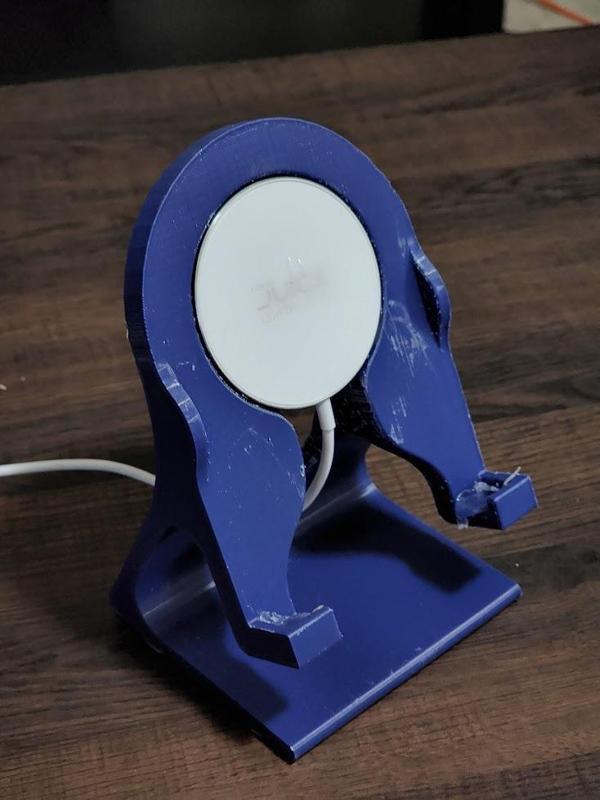 smartphone stand w/ wireless charger