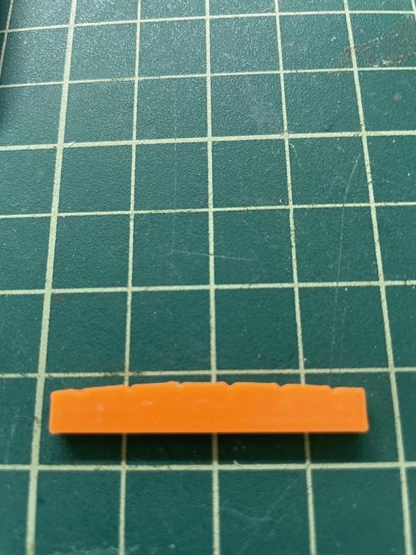 Fender Stratocaster Nut 43msm 9.5" radius