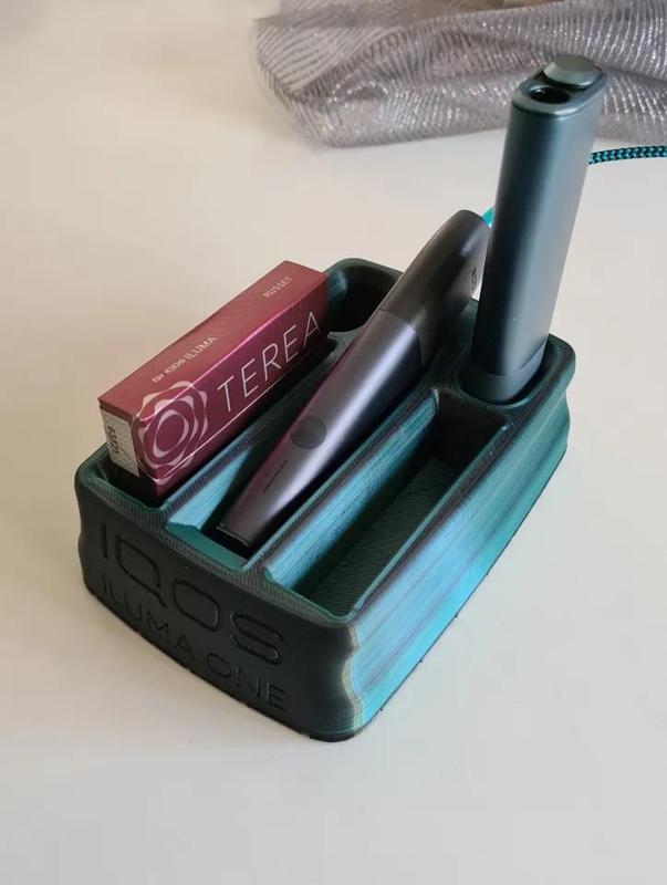 IQOS ILUMA ONE stand   