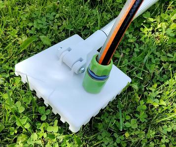 pool vacuum cleaning