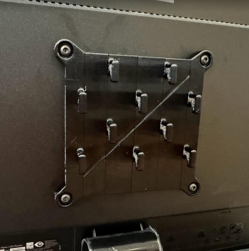 Skadis Vesa Mount More Pegs