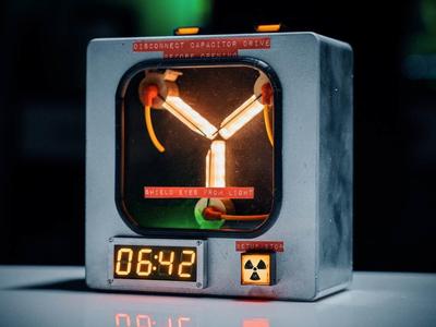 FLUX CAPACITOR ALARM CLOCK