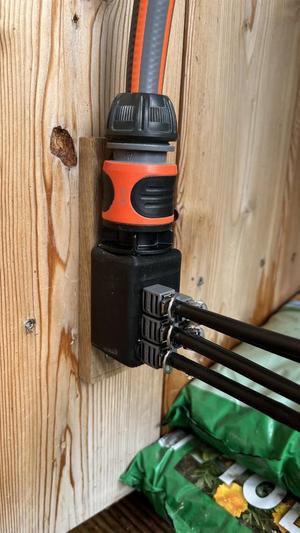 Water distributor for Gardena 