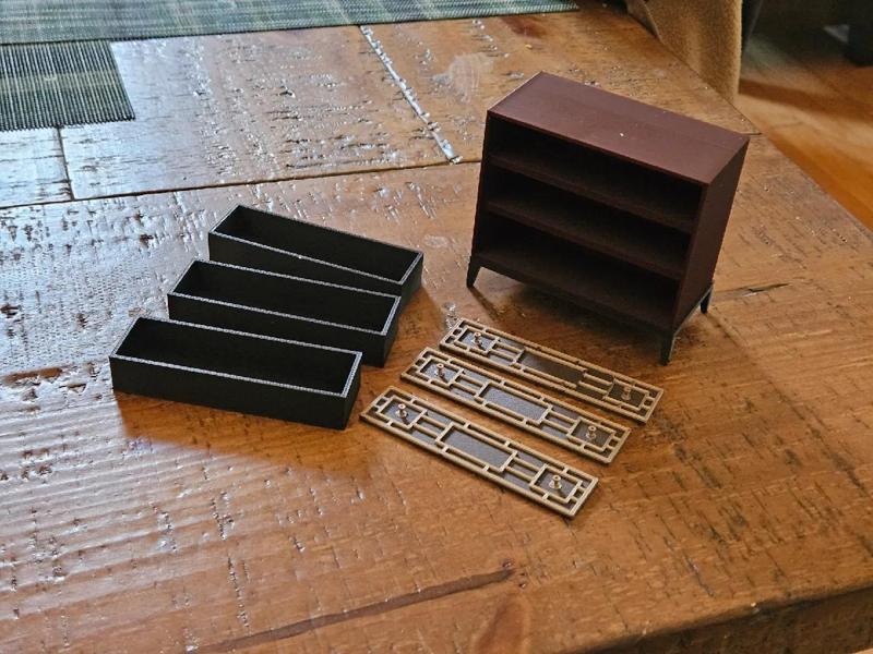 1:12 Chest with Operable Drawer   