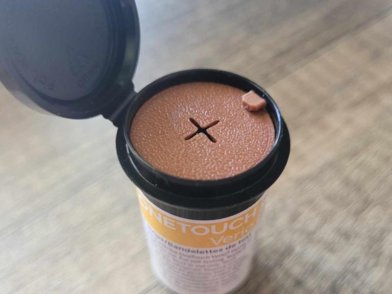 Verio OneTouch dispenser for glucose strips