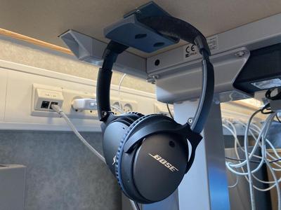 Simple under the desk headphone/headset holder - remix