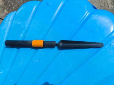 fiskars short handle   