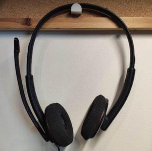 Headset holder