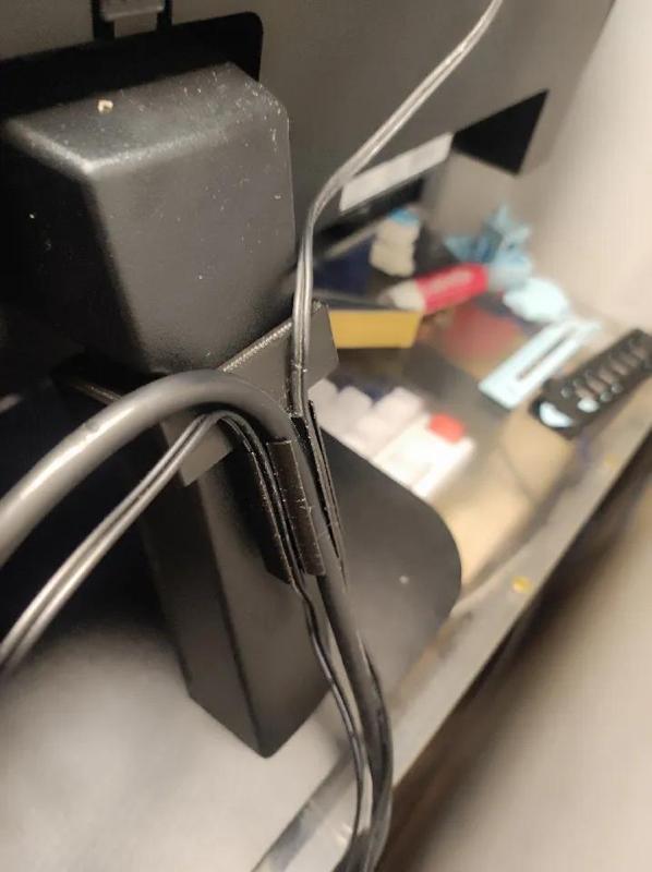 Viewsonic VA2708 cable mount   