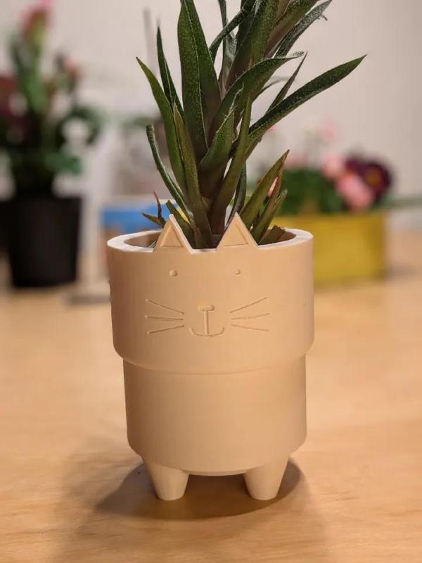 Cute Cat Plant Pot   